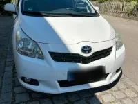 Gebraucht Toyota Verso Travel 147 PS (108 kW) 2012 Weiß Van / Kleinbus
