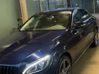 Gebraucht Mercedes C180 116 PS (85 kW) 2019 Blau Limousine