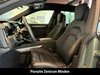 Gebraucht Porsche Cayenne Electric 325 kW (442 PS) 2026 Gruen SUV