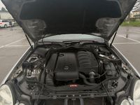 Gebraucht Mercedes E220 Classic 150 PS (110 kW) 2004 Silber Limousine