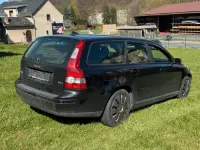 Usado Volvo V50 136 CV (100 kW) 2005 Negro Familiar