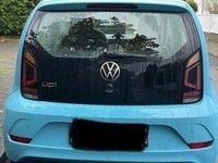 Second-hand VW up! 65 CP (47 kW) 2021 Albastru Hatchback