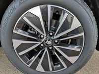 Neu Skoda Superb Selection 220 PS (161 kW) 2025 Graphitgrau metallic Kombi