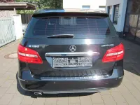Gebraucht Mercedes B180 122 PS (89 kW) 2012 Kosmosschwarz  metalliclack Van / Kleinbus