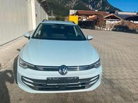 Second-hand VW Golf VIII Style 150 CP (110 kW) 2025 Albastru Berlinǎ