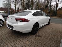 Gebraucht Opel Insignia Edition 136 PS (100 kW) 2017 Weiß Limousine