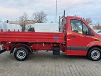 Gebraucht Mercedes Sprinter 190 PS (139 kW) 2023 Rubinrot "88" Van
