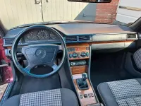 Gebraucht Mercedes E200 136 PS (100 kW) 1994 Rot Kombi