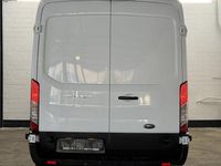 Gebraucht Ford Transit Trend 131 PS (96 kW) 2021 Weiß Limousine