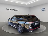 Gebraucht VW Passat R-line 150 PS (110 kW) 2025 Schwarz Limousine