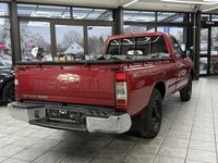 Gebraucht Nissan Navara 133 PS (97 kW) 2012 Rot Pickup