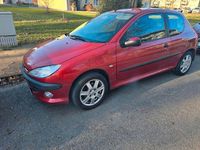 Gebraucht Peugeot 206 75 PS (55 kW) 1999 Rot Limousine