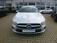 Gebraucht Mercedes A180 136 PS (100 kW) 2019 Silber Limousine