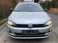 Gebraucht VW Polo 80 PS (58 kW) 2019 Silber Kleinwagen