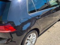 Gebraucht VW Golf VII Comfortline 110 PS (80 kW) 2017 Schwarz Kombi
