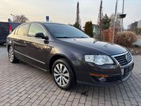 Gebraucht VW Passat Comfortline 105 PS (77 kW) 2009 Braun Limousine