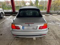 Gebraucht BMW 320 Cabriolet 170 PS (125 kW) 2004 Silber Cabrio