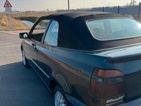 Gebraucht VW Golf Cabriolet 100 PS (73 kW) 1997 Grün Cabrio