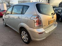 Gebraucht Toyota Corolla Verso 129 PS (94 kW) 2005 Silber Van / Kleinbus