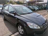 Gebraucht Kia Ceed Sportswagon Vision 109 PS (80 kW) 2009 Grau Kombi