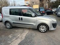 Gebraucht Fiat Doblò 135 PS (99 kW) 2010 Silber Van / Kleinbus