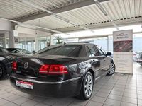 Gebraucht VW Phaeton 239 PS (175 kW) 2011 Braun Limousine