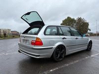 Gebraucht BMW 318 143 PS (105 kW) 2002 Silber Kombi