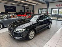 Gebraucht Audi A3 Design 150 PS (110 kW) 2019 Schwarz Limousine