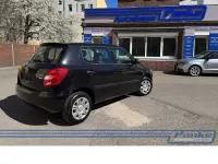 Gebraucht Skoda Fabia Cool Edition 60 PS (44 kW) 2013 Schwarzmagic perleffekt Limousine
