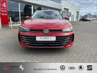 Gebraucht VW Passat Business 150 PS (110 kW) 2024 Chili red metallic Kombi