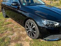 Gebraucht Mercedes E300 Avantgarde 320 PS (235 kW) 2021 Schwarz Kombi