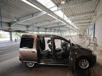 Gebraucht VW Caddy Trendline 105 PS (77 kW) 2012 Braun Van / Kleinbus