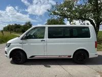 Gebraucht VW Multivan Trendline 150 PS (110 kW) 2017 Weiß Van / Kleinbus