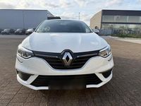 Gebraucht Renault Mégane IV 116 PS (85 kW) 2019 Weiß Limousine