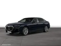 Gebraucht BMW 740 299 PS (219 kW) 2026 Schwarz Limousine