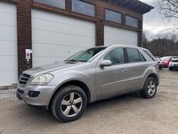 Gebraucht Mercedes ML280 190 PS (139 kW) 2006 Silber SUV