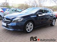 Gebraucht Mercedes A160 102 PS (75 kW) 2016 Blau Limousine