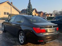 Gebraucht BMW 730 Sport Line 245 PS (180 kW) 2011 Schwarz Limousine