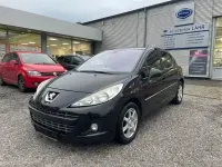 Gebraucht Peugeot 207 Tendance 73 PS (53 kW) 2012 Farbe schwarz obsidien/metalliclackierung mit schutzlack Kleinwagen