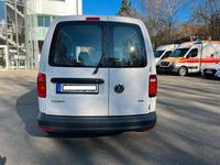 Gebraucht VW Caddy Trendline 102 PS (75 kW) 2018 Weiß Van / Kleinbus