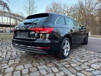 Gebraucht Audi A4 Sport 150 PS (110 kW) 2018 Schwarz Kombi