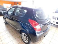 gebraucht Hyundai i20 ERST 69 TKM GELAUFEN !!