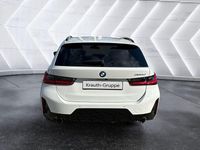 Gebraucht BMW 320 M Sport 190 PS (139 kW) 2025 Weiß Kombi