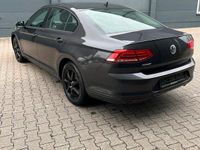 Gebraucht VW Passat 150 PS (110 kW) 2018 Schwarz Limousine