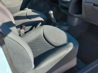 Gebraucht Toyota Yaris 87 PS (63 kW) 2005 Blau Kleinwagen