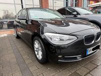 Gebraucht BMW 116 Sport Line 117 PS (86 kW) 2012 Schwarz Kleinwagen