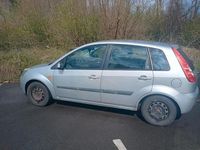 Gebraucht Ford Fiesta 80 PS (58 kW) 2006 Silber Kleinwagen