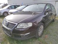 Gebraucht VW Passat Comfortline 140 PS (102 kW) 2007 Moccaanthrazit Limousine