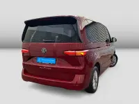 Second-hand VW Multivan Life 204 CP (150 kW) 2024 Roșu Monovolum