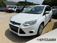 Gebraucht Ford Focus Trend 101 PS (74 kW) 2013 Weiss Kombi